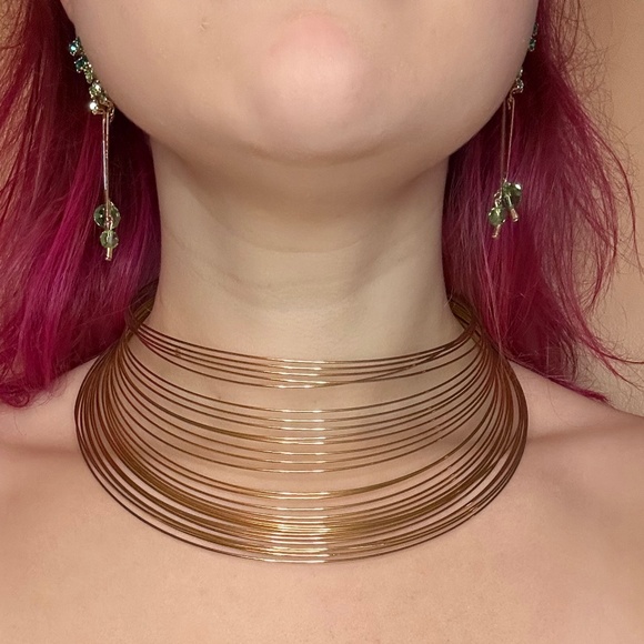 Vintage Gold tone & Green Rhinestone Jewelry Set-Brooch, Necklace & Earrings - Picture 7 of 12